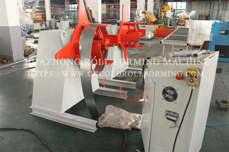 PU FOAMED SHUTTER DOOR FORMING MACHINE