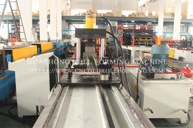 UPRIGHT BEAM FOR SHELVES ROLL FORMING MACHINE