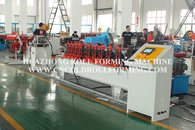 CUSTOMIZED ROLL FORMING MACHINE