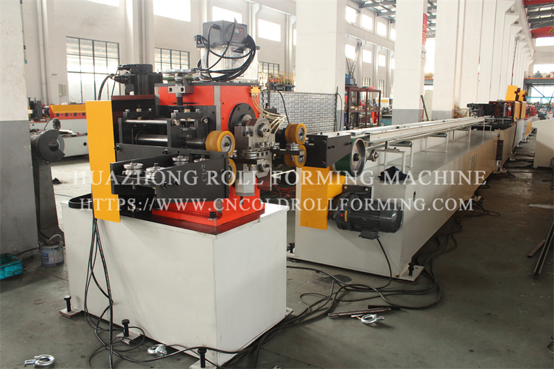 45mm ROLLER SHUTTER SLAT ROLL FORMING MACHINE with mechancial punching