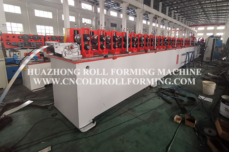 OCTAGONAL TUBE ROLL FORMING MACHINE WITH QUICK CHANGE SYSTEM