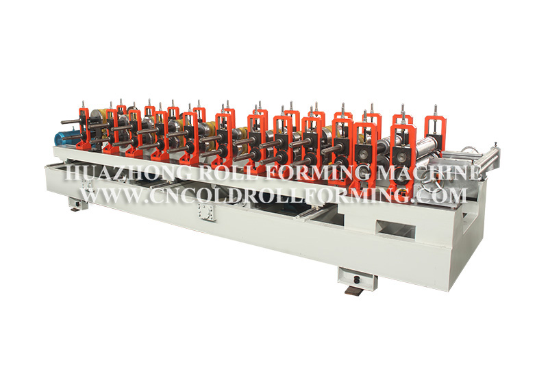FOAMING POST ROLL FORMING MACHINE