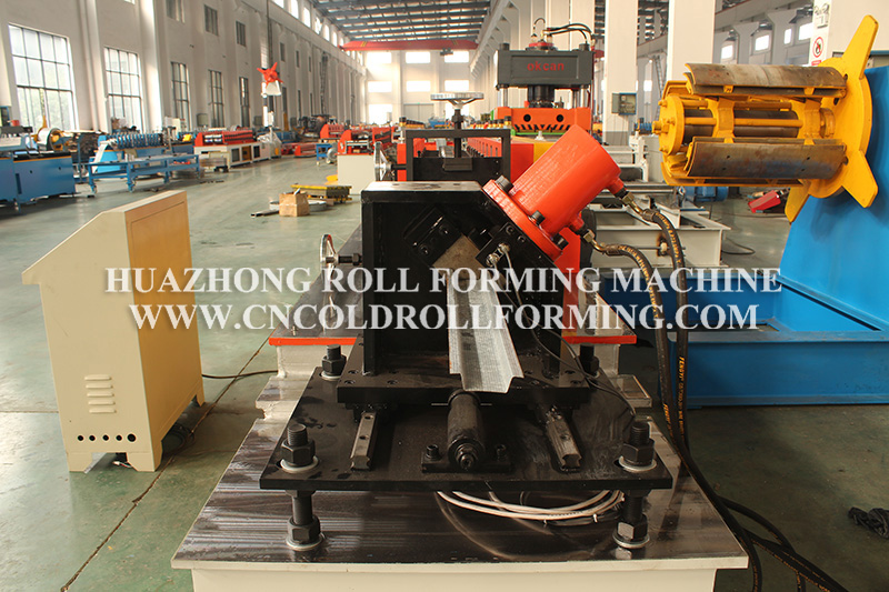 OMEGA PROFILE KEEL ROLL FORMING MACHINE